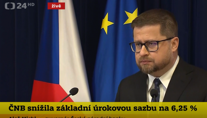 Základní úrokovou sazbu snížila ČNB o půl procentního bodu na 6,25 procenta. Zhoršila výhled ekonomiky